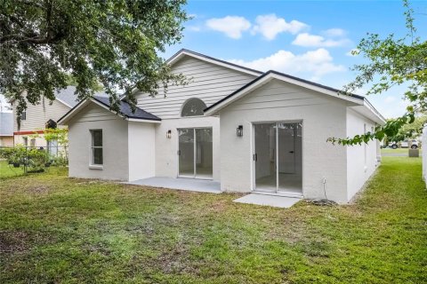 Villa ou maison à louer à Kissimmee, Floride: 3 chambres, 145.39 m2 № 2388202 - photo 3