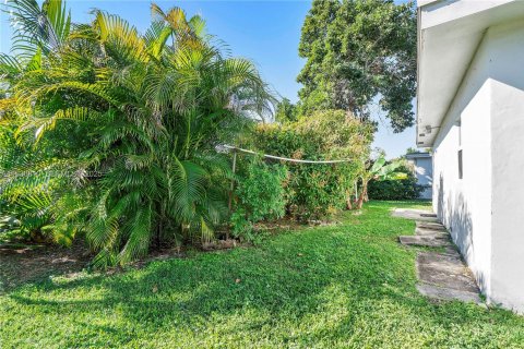 Villa ou maison à vendre à Tamarac, Floride: 3 chambres, 147.53 m2 № 1994840 - photo 30