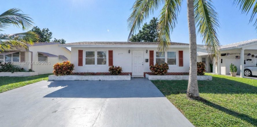 Villa ou maison à Tamarac, Floride 3 chambres, 147.53 m2 № 1994840