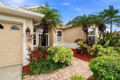 Villa ou maison à vendre à Riverview, Floride: 5 chambres, 247.86 m2 № 2349243 - photo 4