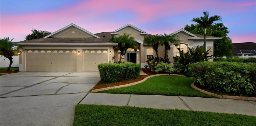 Villa ou maison à Riverview, Floride 5 chambres, 247.86 m2 № 2349243