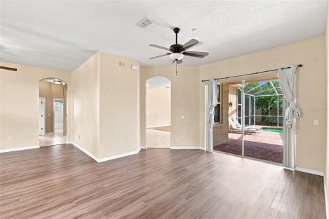 Villa ou maison à vendre à Riverview, Floride: 5 chambres, 247.86 m2 № 2349243 - photo 8