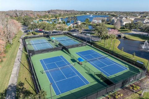 Casa en venta en Orlando, Florida, 4 dormitorios, 244.24 m2 № 2157700 - foto 4