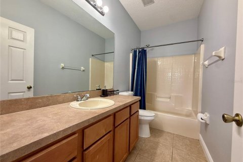 Villa ou maison à louer à Melbourne, Floride: 5 chambres, 214.23 m2 № 2432682 - photo 20