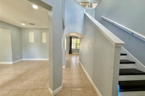 Villa ou maison à louer à Melbourne, Floride: 5 chambres, 214.23 m2 № 2432682 - photo 2