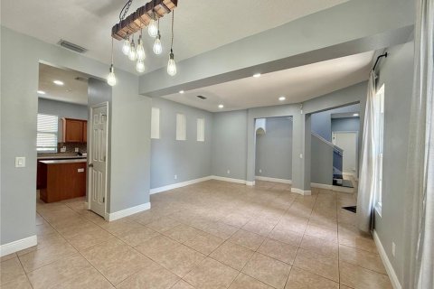 Villa ou maison à louer à Melbourne, Floride: 5 chambres, 214.23 m2 № 2432682 - photo 3