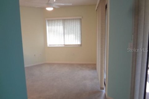 Condo in Palm Coast, Florida, 2 bedrooms № 2098805 - photo 7