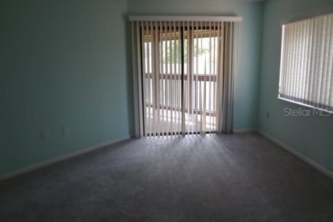 Condo in Palm Coast, Florida, 2 bedrooms № 2098805 - photo 17