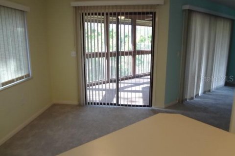 Condo in Palm Coast, Florida, 2 bedrooms № 2098805 - photo 8