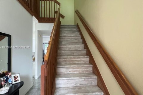 Touwnhouse à vendre à Doral, Floride: 2 chambres, 125.6 m2 № 1994394 - photo 25