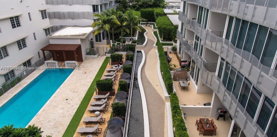 Condo à Miami Beach, Floride, 2 chambres  № 1753155