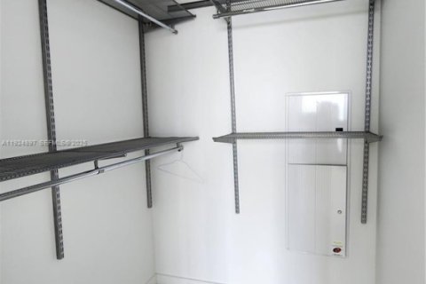 Copropriété à vendre à Miami, Floride: 1 chambre, 73.3 m2 № 1982836 - photo 8