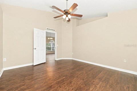 House in Riverview, Florida 3 bedrooms, 121.05 sq.m. № 2391226 - photo 8