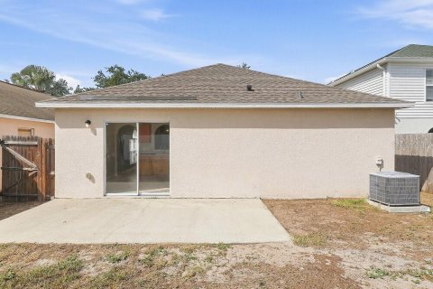 House in Riverview, Florida 3 bedrooms, 121.05 sq.m. № 2391226 - photo 16