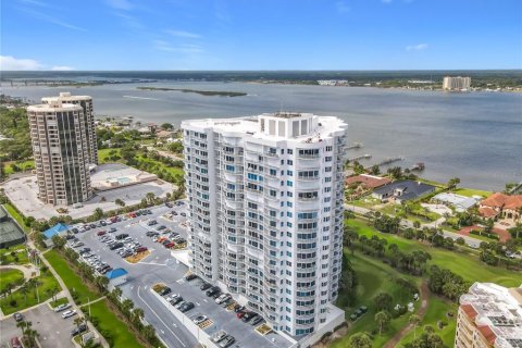 Copropriété à vendre à Daytona Beach Shores, Floride: 3 chambres, 230.4 m2 № 2109698 - photo 5