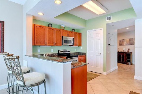 Copropriété à vendre à Daytona Beach Shores, Floride: 3 chambres, 230.4 m2 № 2109698 - photo 25