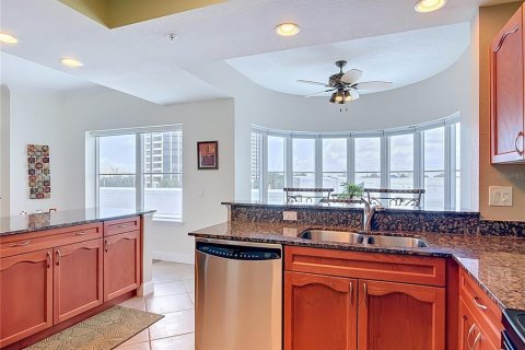 Copropriété à vendre à Daytona Beach Shores, Floride: 3 chambres, 230.4 m2 № 2109698 - photo 30