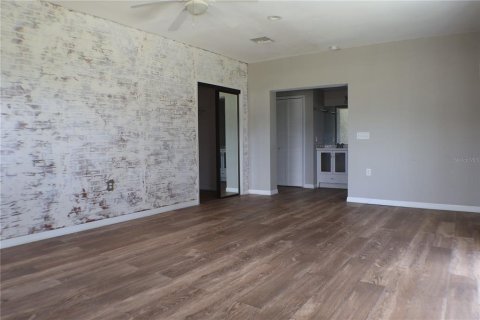 Casa en venta en Hudson, Florida, 4 dormitorios, 296.36 m2 № 1906961 - foto 5