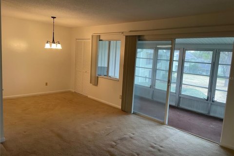 Condo in Ocala, Florida, 1 bedroom № 2214341 - photo 14
