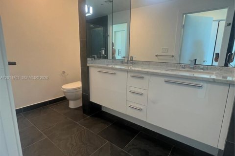 Condo in Miami, Florida, 1 bedroom  № 2075314 - photo 13