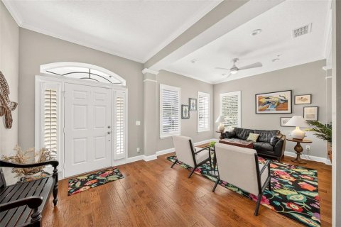 House in Orlando, Florida 3 bedrooms, 247.31 sq.m. № 2421879 - photo 4