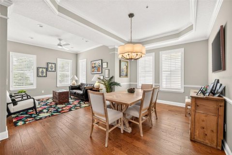 House in Orlando, Florida 3 bedrooms, 247.31 sq.m. № 2421879 - photo 8