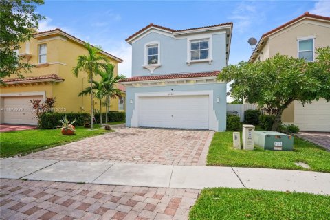House in Homestead, Florida 3 bedrooms, 191.19 sq.m. № 1924139 - photo 3