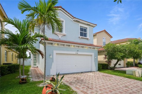 House in Homestead, Florida 3 bedrooms, 191.19 sq.m. № 1924139 - photo 4