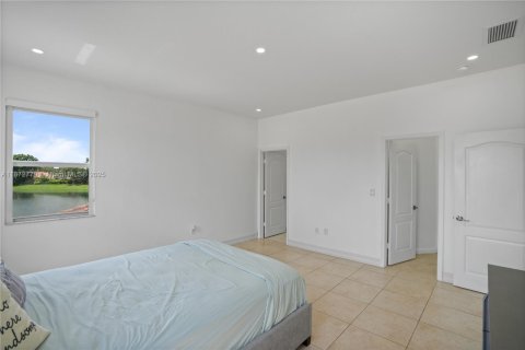 House in Homestead, Florida 3 bedrooms, 191.19 sq.m. № 1924139 - photo 18