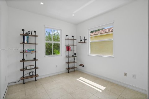House in Homestead, Florida 3 bedrooms, 191.19 sq.m. № 1924139 - photo 26