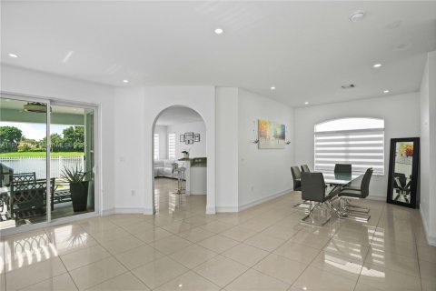 House in Homestead, Florida 3 bedrooms, 191.19 sq.m. № 1924139 - photo 16