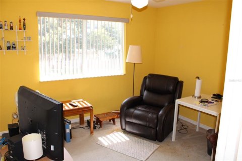 Townhouse in Seminole, Florida 4 bedrooms, 162.49 sq.m. № 1743397 - photo 8