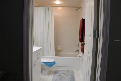Townhouse in Seminole, Florida 4 bedrooms, 162.49 sq.m. № 1743397 - photo 21