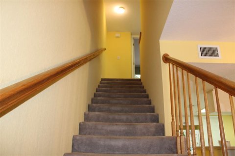 Townhouse in Seminole, Florida 4 bedrooms, 162.49 sq.m. № 1743397 - photo 16