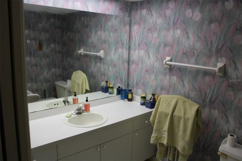 Townhouse in Seminole, Florida 4 bedrooms, 162.49 sq.m. № 1743397 - photo 28
