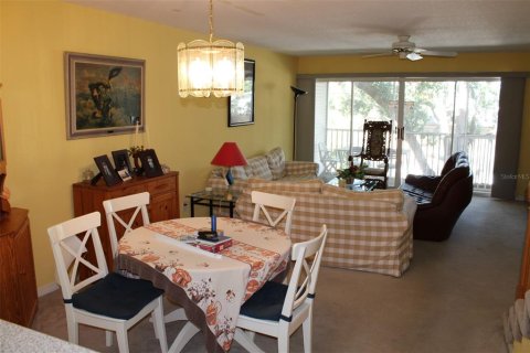 Townhouse in Seminole, Florida 4 bedrooms, 162.49 sq.m. № 1743397 - photo 13
