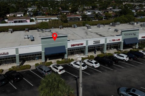 Propiedad comercial en venta en Plantation, Florida № 1974633 - foto 6