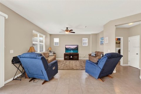 Casa en venta en Kissimmee, Florida, 4 dormitorios, 293.94 m2 № 1528017 - foto 13