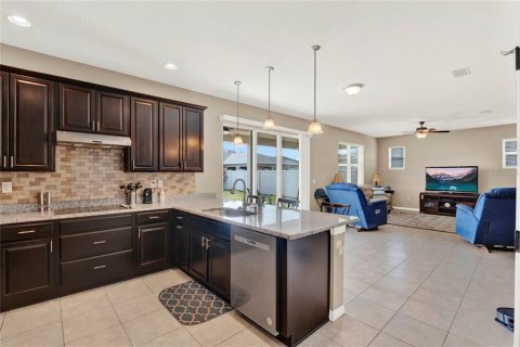 Casa en venta en Kissimmee, Florida, 4 dormitorios, 293.94 m2 № 1528017 - foto 19