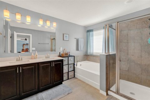Casa en venta en Kissimmee, Florida, 4 dormitorios, 293.94 m2 № 1528017 - foto 23