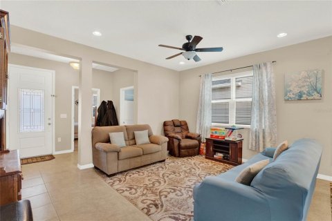 Casa en venta en Kissimmee, Florida, 4 dormitorios, 293.94 m2 № 1528017 - foto 6