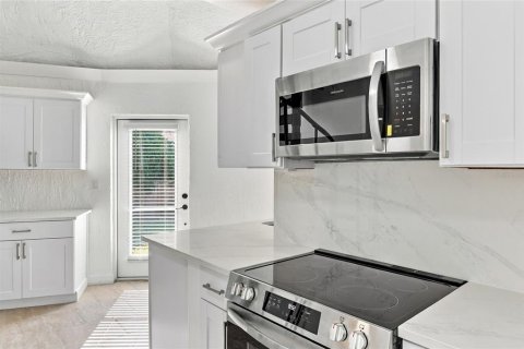 Villa ou maison à vendre à Venice, Floride: 3 chambres, 95.78 m2 № 2423978 - photo 10