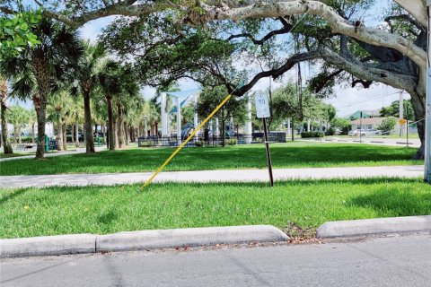 Casa en alquiler en Hallandale Beach, Florida, 2 dormitorios, 60.94 m2 № 1955708 - foto 23