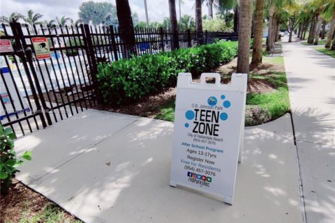 Casa en alquiler en Hallandale Beach, Florida, 2 dormitorios, 60.94 m2 № 1955708 - foto 18