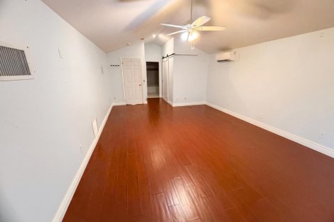 House in St. Lucie, Florida 5 bedrooms, 262.36 sq.m. № 2243843 - photo 14