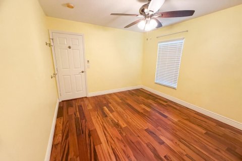 House in St. Lucie, Florida 5 bedrooms, 262.36 sq.m. № 2243843 - photo 12