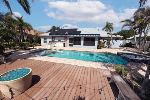 House in St. Lucie, Florida 5 bedrooms, 262.36 sq.m. № 2243843 - photo 26