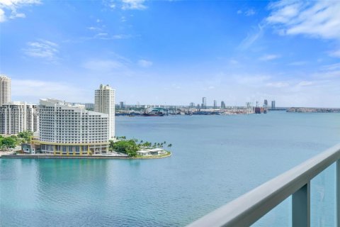 Condo in Miami, Florida, 3 bedrooms  № 1946132 - photo 5
