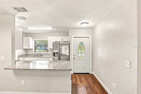 House in North Port, Florida 3 bedrooms, 110.37 sq.m. № 2224911 - photo 8