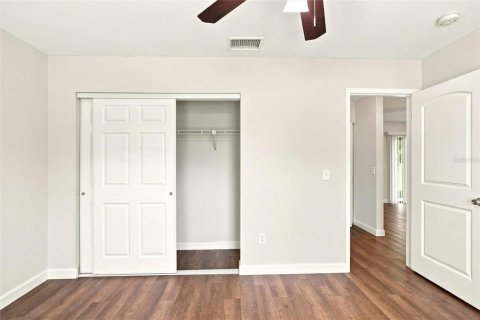 House in North Port, Florida 3 bedrooms, 110.37 sq.m. № 2224911 - photo 20